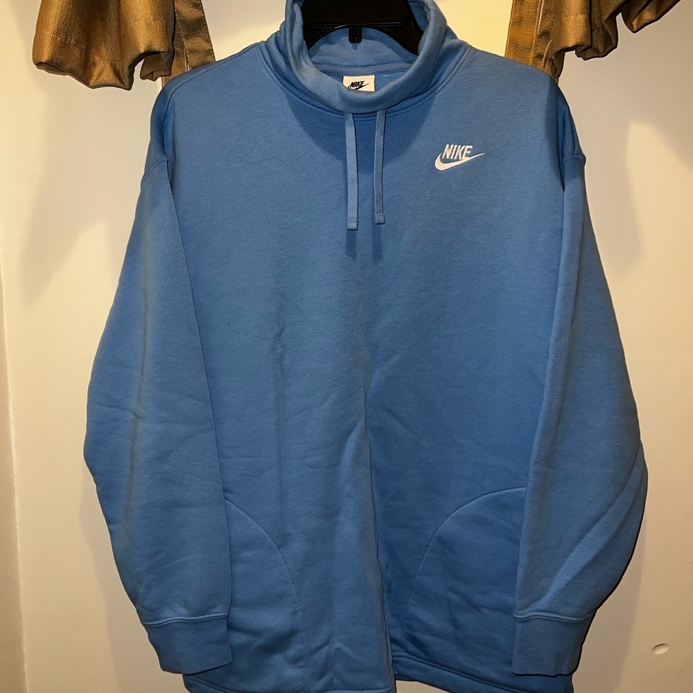 Nike Light Blue Sweatshirt with pockets